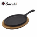 Skillet de hierro fundido preajustado Fajita con base de madera